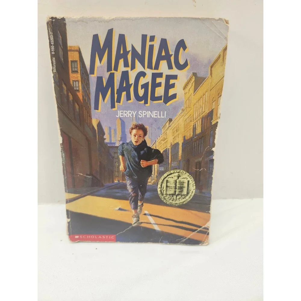 Maniac Magee Jerry Spinelli 1991 Vintage Scholastic Paperback Newbery Medal
